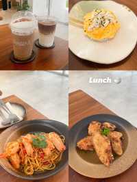 Minimalist Café in Hatyai city centre