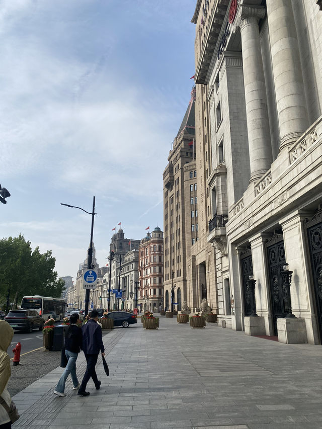 The Bund (เซี่ยงไฮ้) ในช่วงเวลากลางวัน แบบเดินจริง