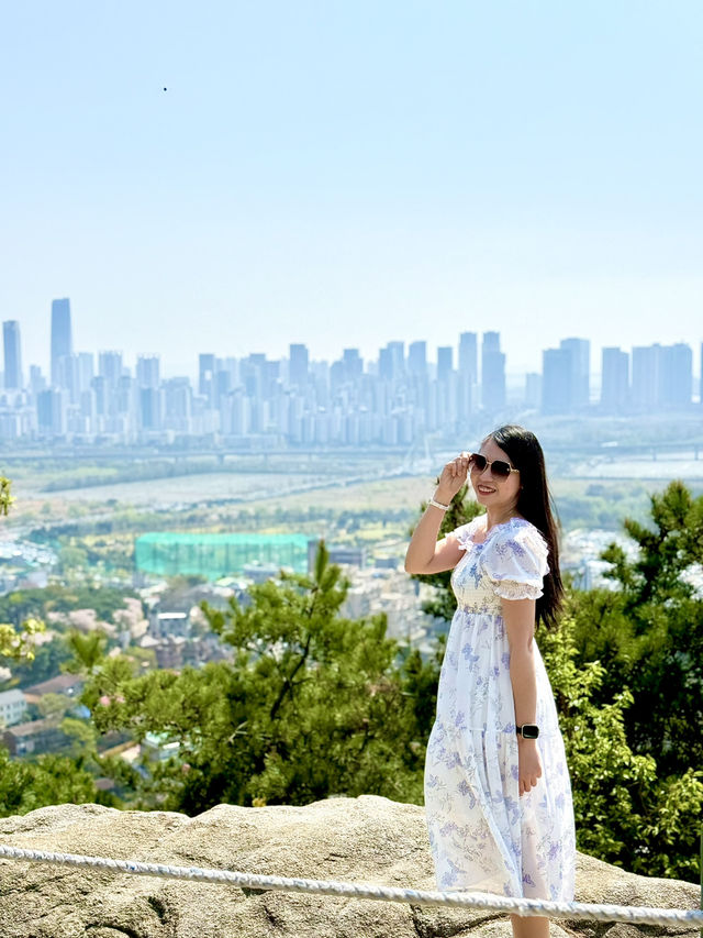 Beautiful Scenery at Top of the Mountain