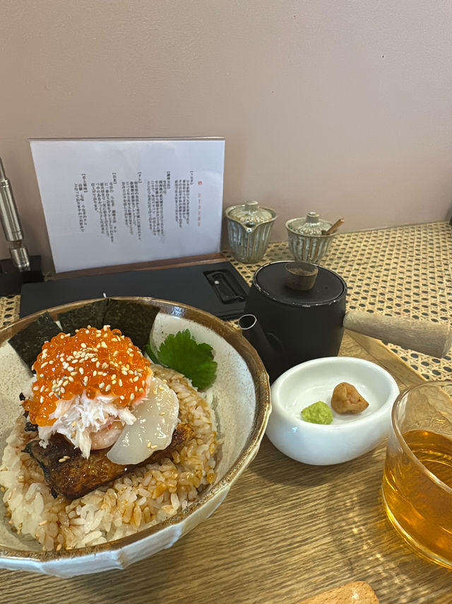 【東京 日本橋】うなぎの海鮮丼？！お茶漬けも楽しめる