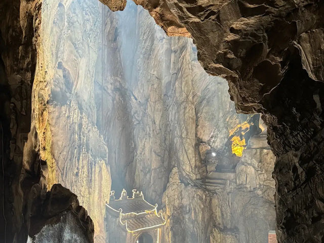 Golden Tranquility at Huyen Khong Cave – A Hidden Sunset Gem in Da Nang