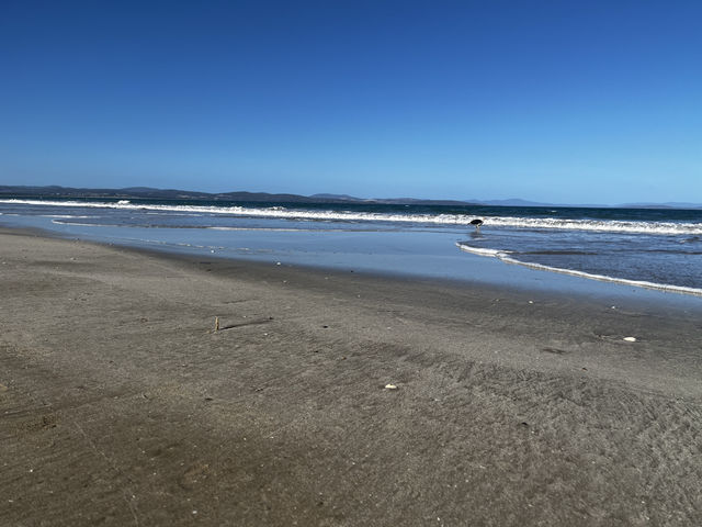 Explore the beauty of Hobart Seven mile Beach 