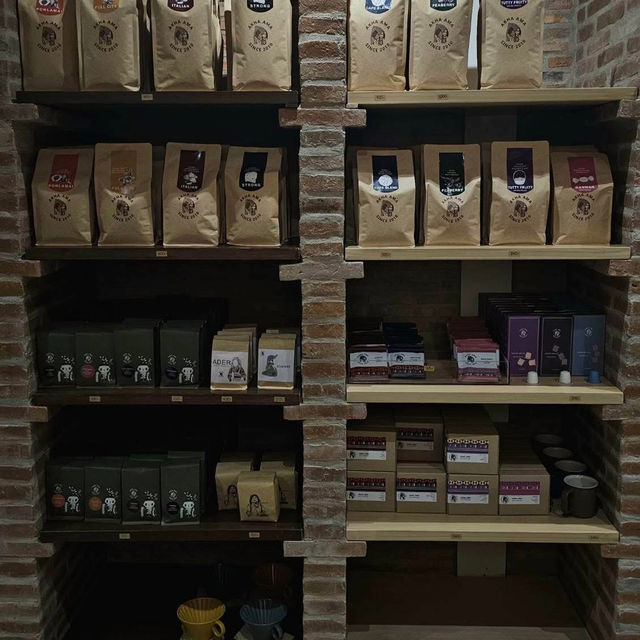 Akha Ama Coffee ☕