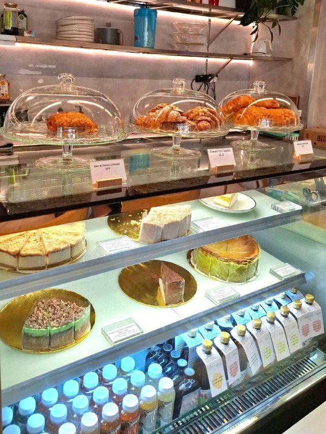 LAID BACK VIBES AT MORI KOHI CAFE