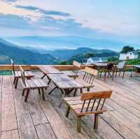 Mr. Black Cafe Doichaang : ธรรมชาติเงียบสงบ