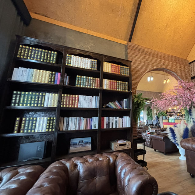 Materna Cafe and Bistro