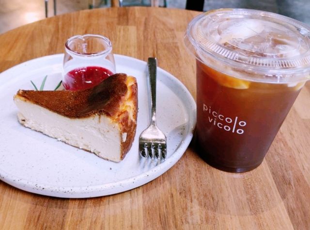 Piccolo Vicolo Cafe 巷弄中的咖啡館