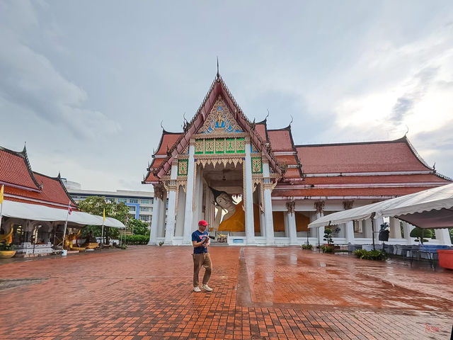 หนึ่งในวัดพระนอนที่ใหญ่ที่สุดในไทย วัดหาดใหญ่ใน 