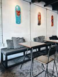 GLUR HOUSE (เกลอเฮาส์)