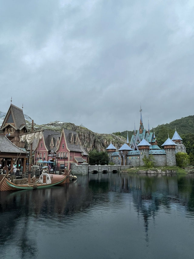 Frozen Ever After in Hong Kong Disneyland 