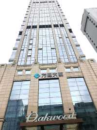 "Your Luxurious Home Away from Home in Guangzhou"