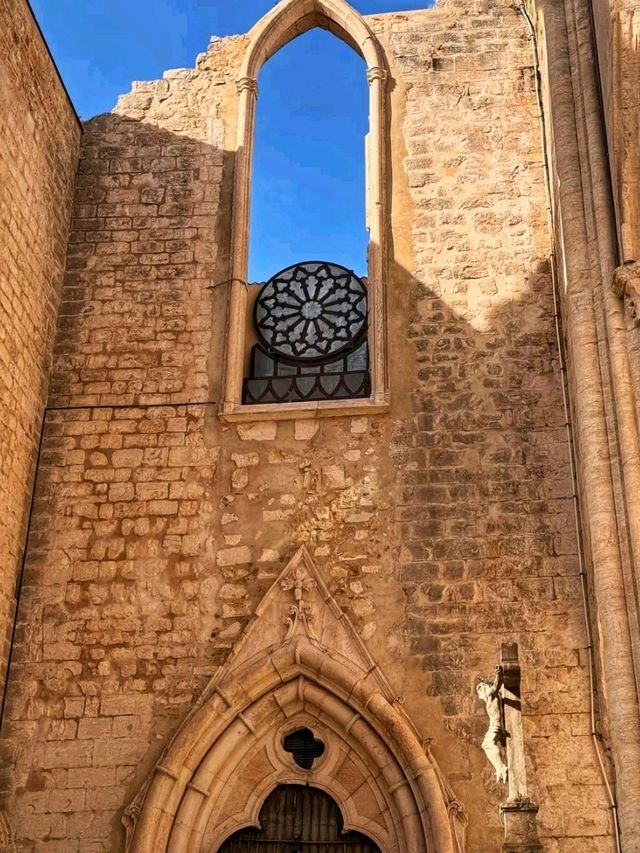 Lisbon, Portugal: Sunlit Stories by the Sea