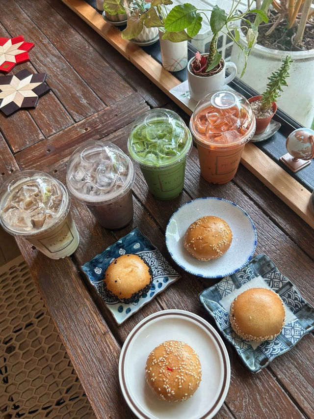  FUYIN Cafe & Bun  