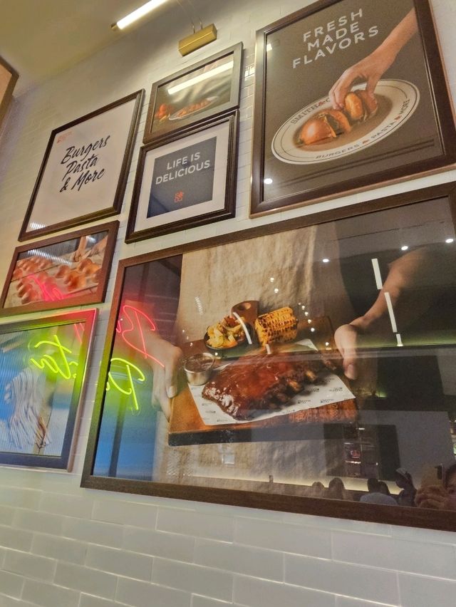Smith&Co.  Brunch Vibes ใจกลางเมือง
