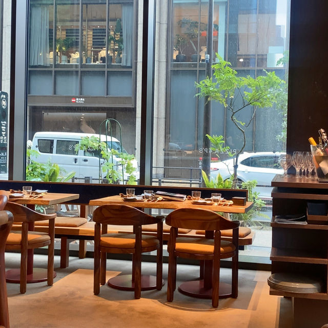 【東京都/麻布台ヒルズ🇯🇵 Pizza 4P's Tokyo】予約必須‼️ベトナムに本店がある人気店