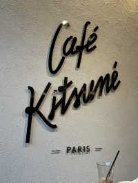 🌟【青山 Café Kitsuné（カフェ キツネ）】和モダン空間で愉しむ、こだわりの一杯とスイーツ🎨