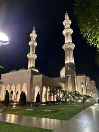 A Glimpse of Heaven on Earth – Masjid Sri Sendayan 🕌  
