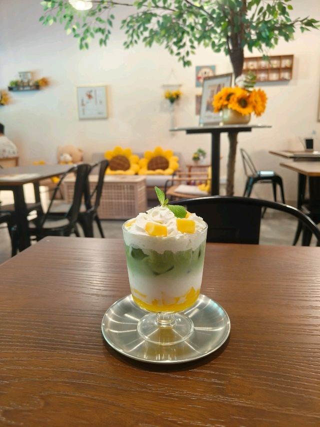 Sunflowers and Sips in Manila