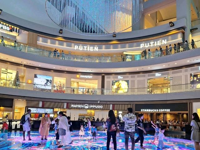Play and Dine at The Shoppes, Marina Bay Sands