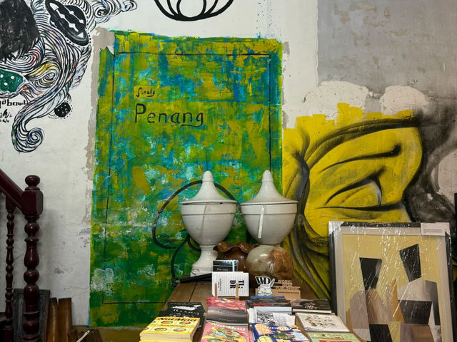 Penang: Art Lane — A Must-Visit Street for Unique Shops! 🎨🛍️