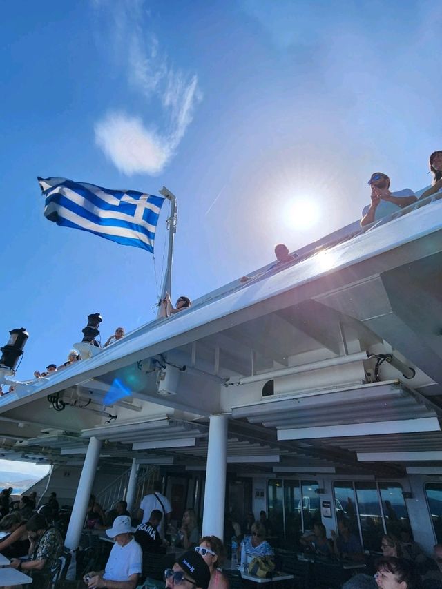 🚢🏝️ Santorini | 乘著船，抵達藍白色的夢境