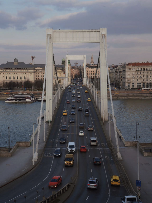🇭🇺 布達佩斯三橋，你最難忘哪一座（附機位