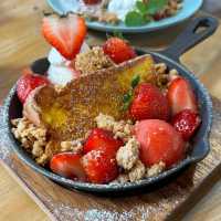 【日本・福岡🇯🇵】いちご好きなら行くべきカフェ🍓