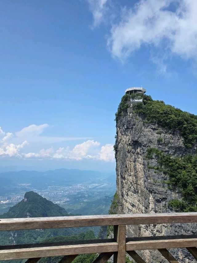Tianmenshan is a must-visit in Zhangjiajie! ⛰️