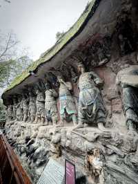 ผาหินแกะสลักต้าจู๋ (Dazu Rock Carvings)