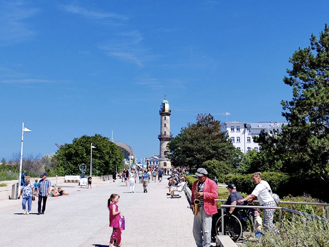 Warnemünde, Germany: A Charming Coastal Escape! 🇩🇪🏖️