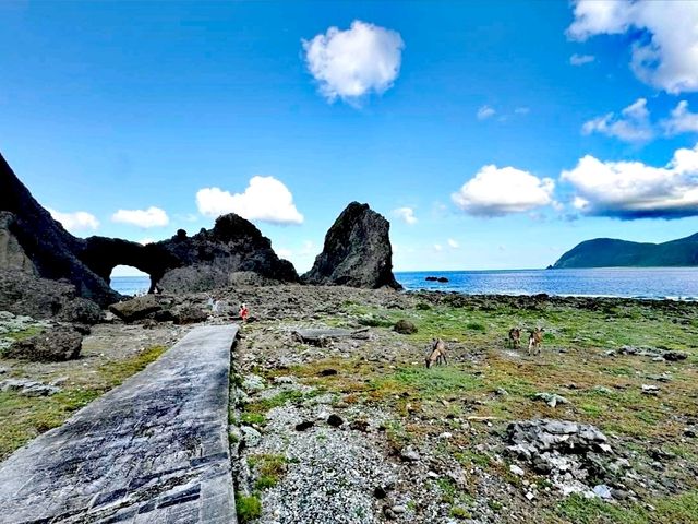 蘭嶼情人洞