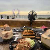Blue Dragon Cafe and Beach Club