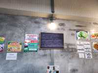 ข้าวต้มร้านLocal ร้านเก่าแก่เมืองแปดริ้ว