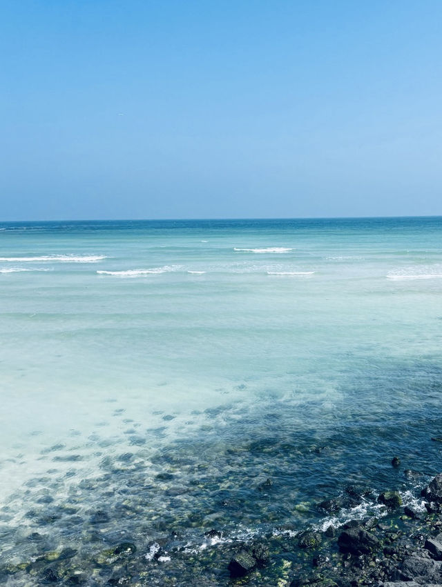 Jeju's Emerald Jewel with Crystal-Clear Waters