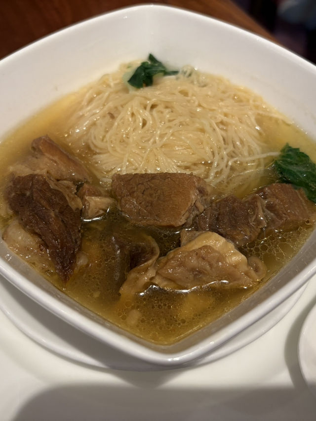 【香港ディズニー公式ホテル】キャラグリ朝食ビュッフェ⭐︎ドラゴンウィンド⭐︎ディズニー・エクスプローラーズ・ロッジ 