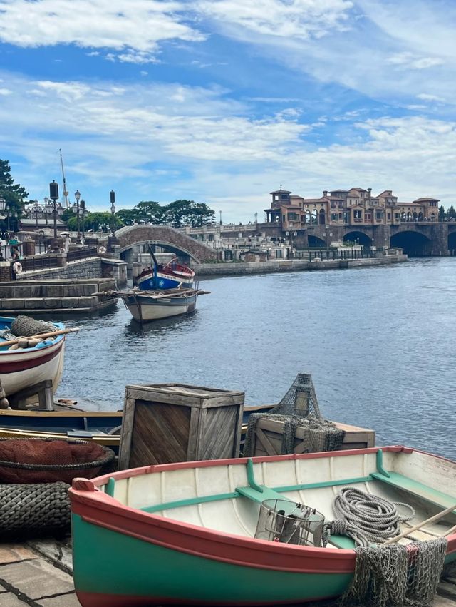 Why Tokyo DisneySea Is the Best Theme Park on Earth