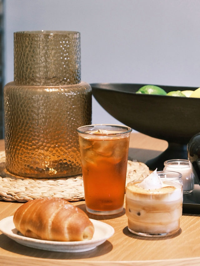 🍀송리단길 카페 추천 | 아인슈페너 맛집 아키비스트☕️