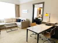 オーチャードの中心で極上のくつろぎを — Singapore Marriott Tang Plaza Hotel