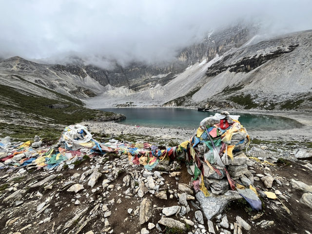 🏔️ Five-Colored Lake & Milk Lake — Sacred Beauty of Daocheng 