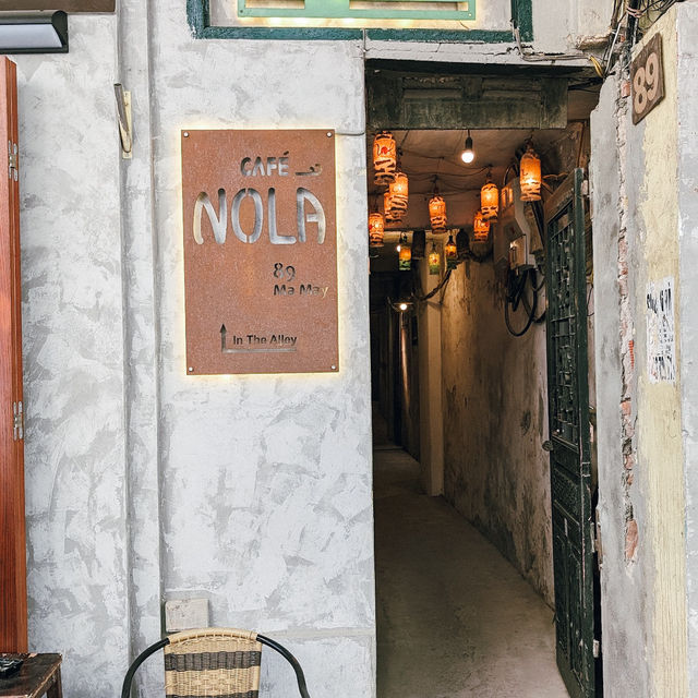 คาเฟ่แอนบาร์ในเมืองฮานอย  Nola Cafe & Bar
