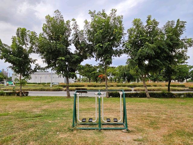 ​綠意盎然的散步路線，親子同樂的遊憩天堂#幸福公園-高雄市林園區