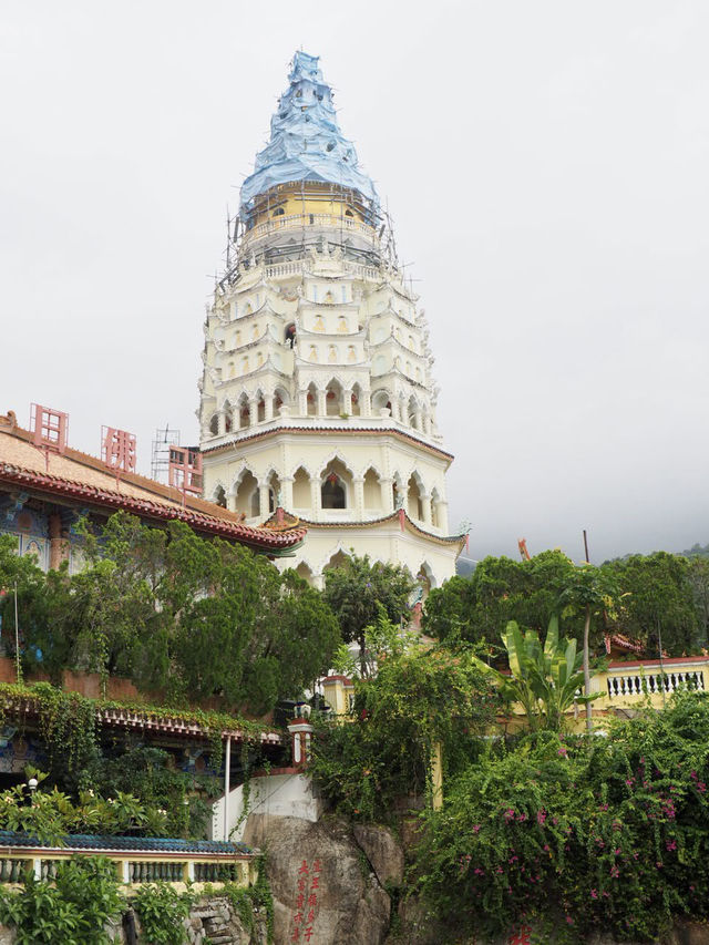 Kek Lok Si Temple – Penang’s Most Magical Cultural Experience