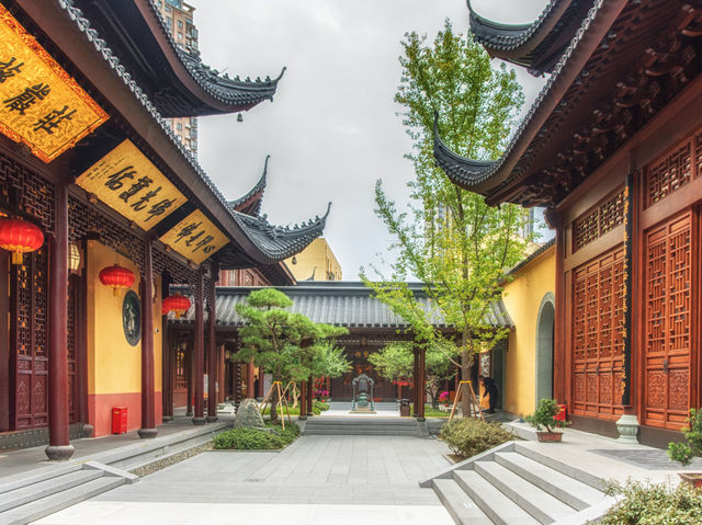 Jade Buddha Temple ความสงบกลางมหานครเซี่ยงไฮ้