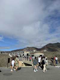 🌋 “지구의 심장을 눈앞에서 보다 – 아소산 나카다케 화구”