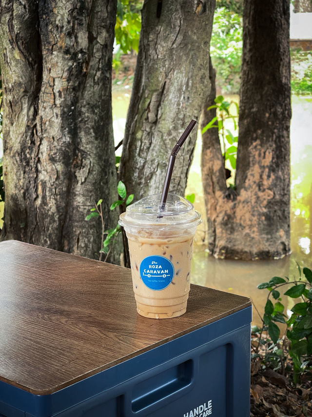 The Roza Caravan Cafe in Siem Reap The Roza Caravan Cafe in Siem Reap