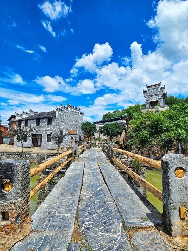 蹒跚小旅人 · 湘南郴州的瑞士三日奇遇记 蹒跚小旅人 · 湘南郴州的瑞士三日奇遇记