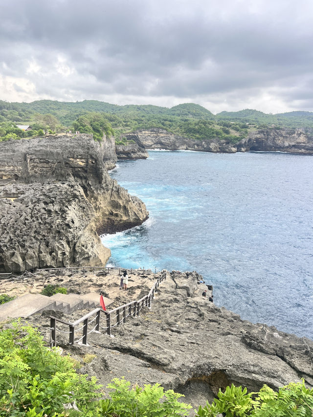 Waves Crash View🌊