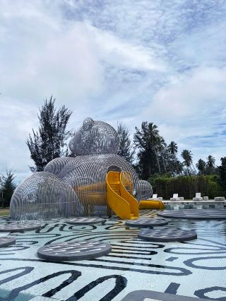 ร็อกซี บีช รีสอร์ท – สถานที่พักผ่อนริมทะเลที่แสนผ่อนคลาย