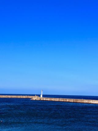 A naturally formed hidden gem: Takeno Coast.