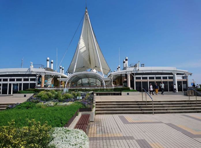 【千葉・東京灣】漂浮在海上的絕景景點，360°無敵海景！開車兜風必去的「海螢停車區 (Umihotaru PA)」